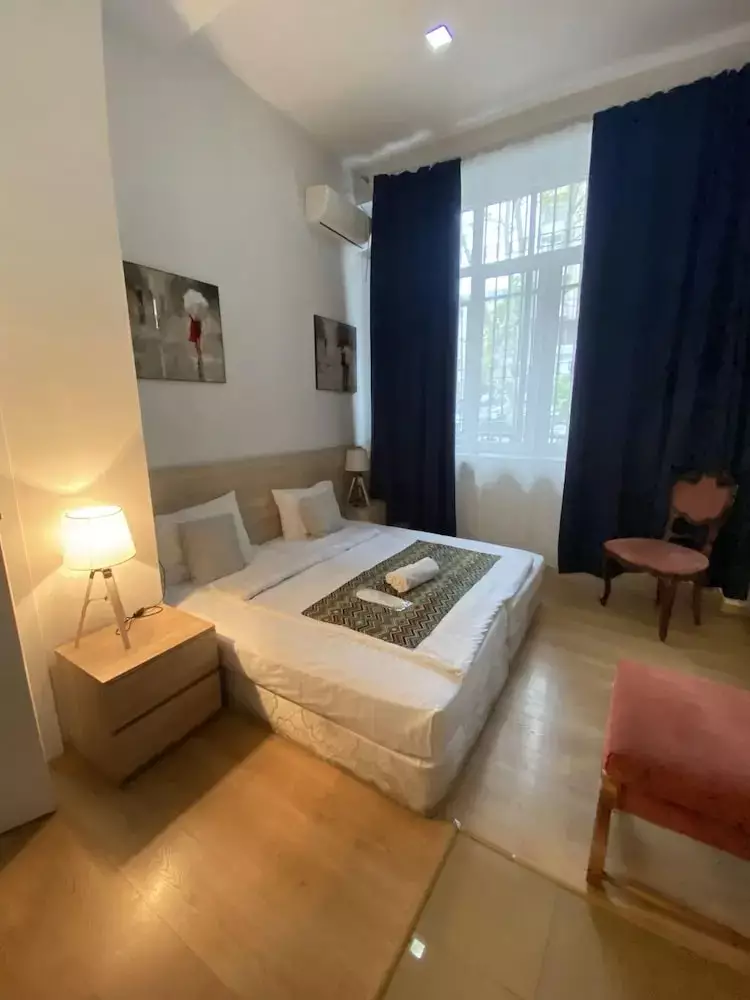 هتل Piccolo Casa Bella Hotel تفلیس